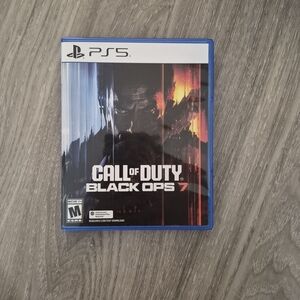 Sony PS5 Call of Duty: Black Ops 7 - Black & Blue Case Art